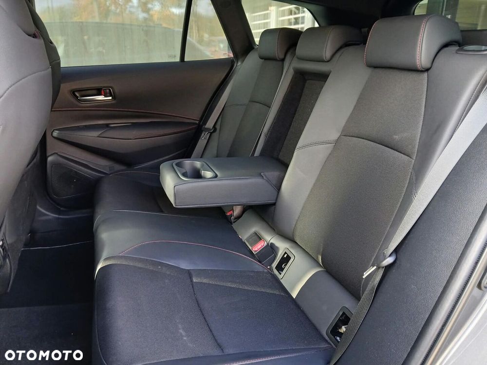 Toyota Corolla - 7