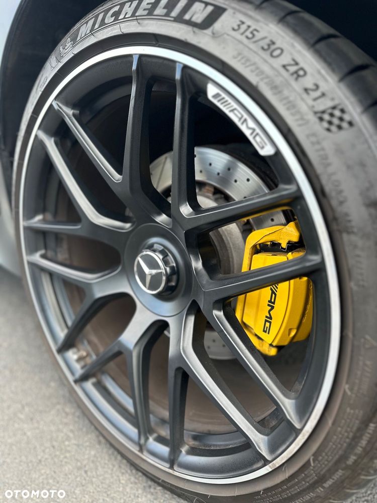 Mercedes-Benz AMG GT - 36