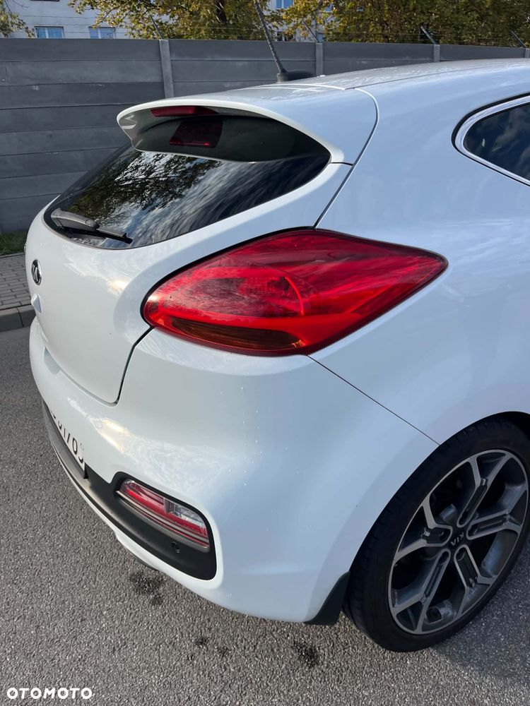 Kia ProCeed - 7