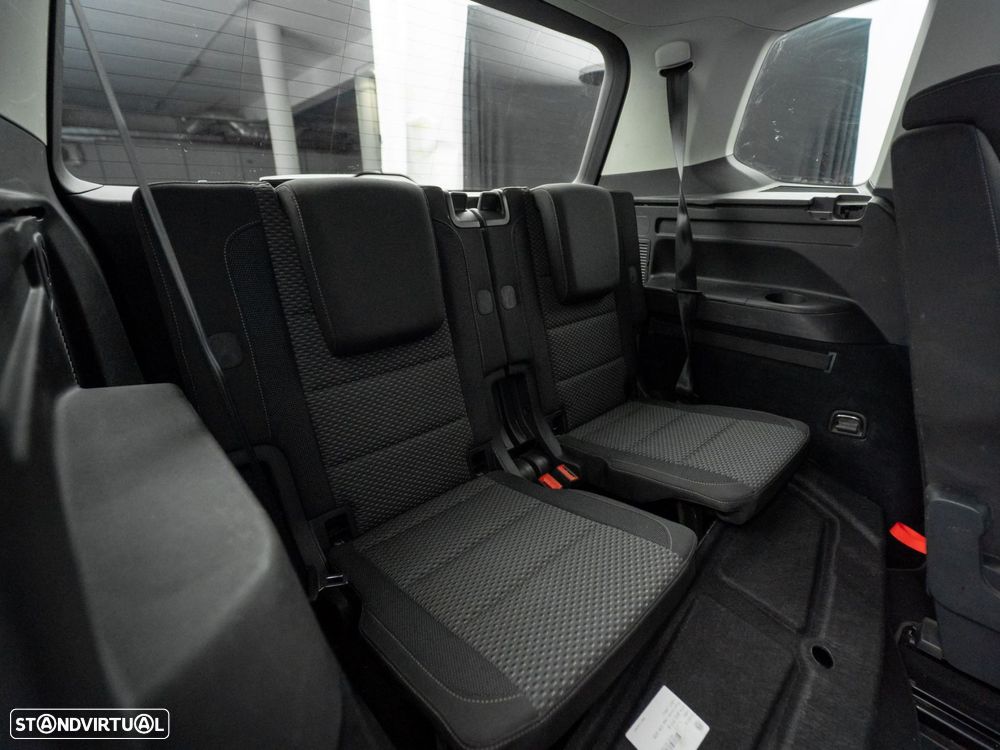 VW Touran 2.0 TDI Confortline - 38