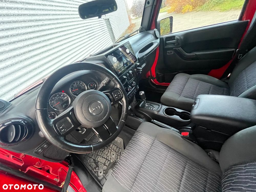 Jeep Wrangler 3.6 Unlim Rubicon X - 24
