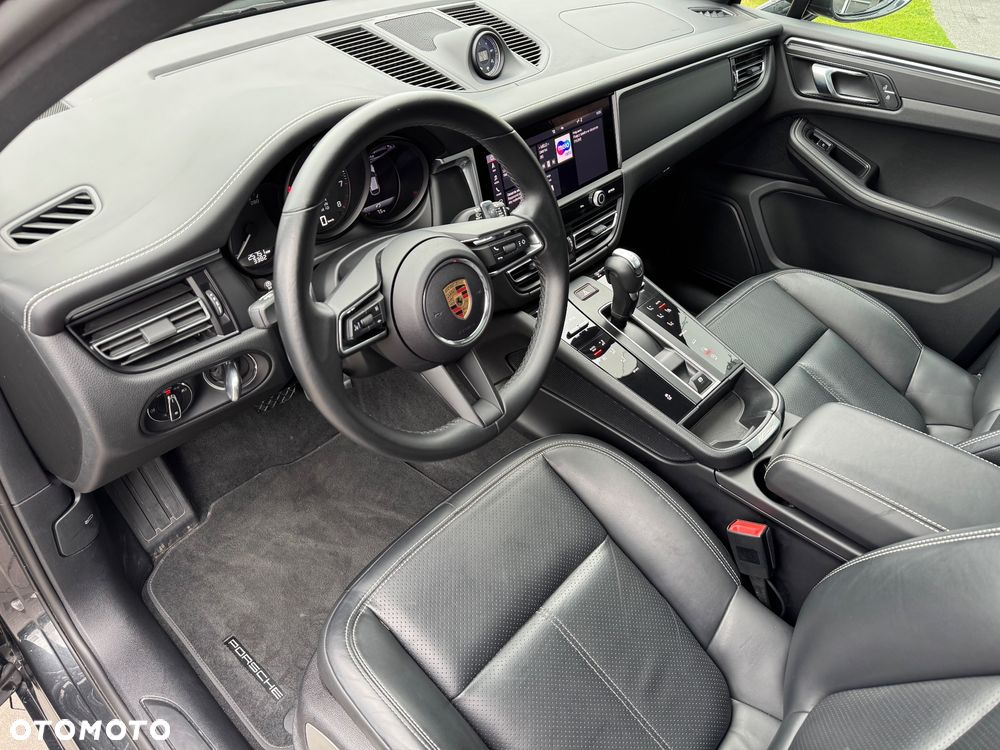 Porsche Macan Standard - 19