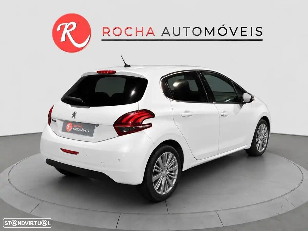 Peugeot 208 1.2 PureTech Allure - 8