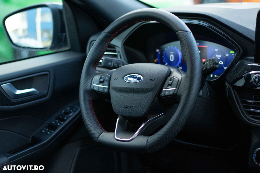 Ford Kuga - 34