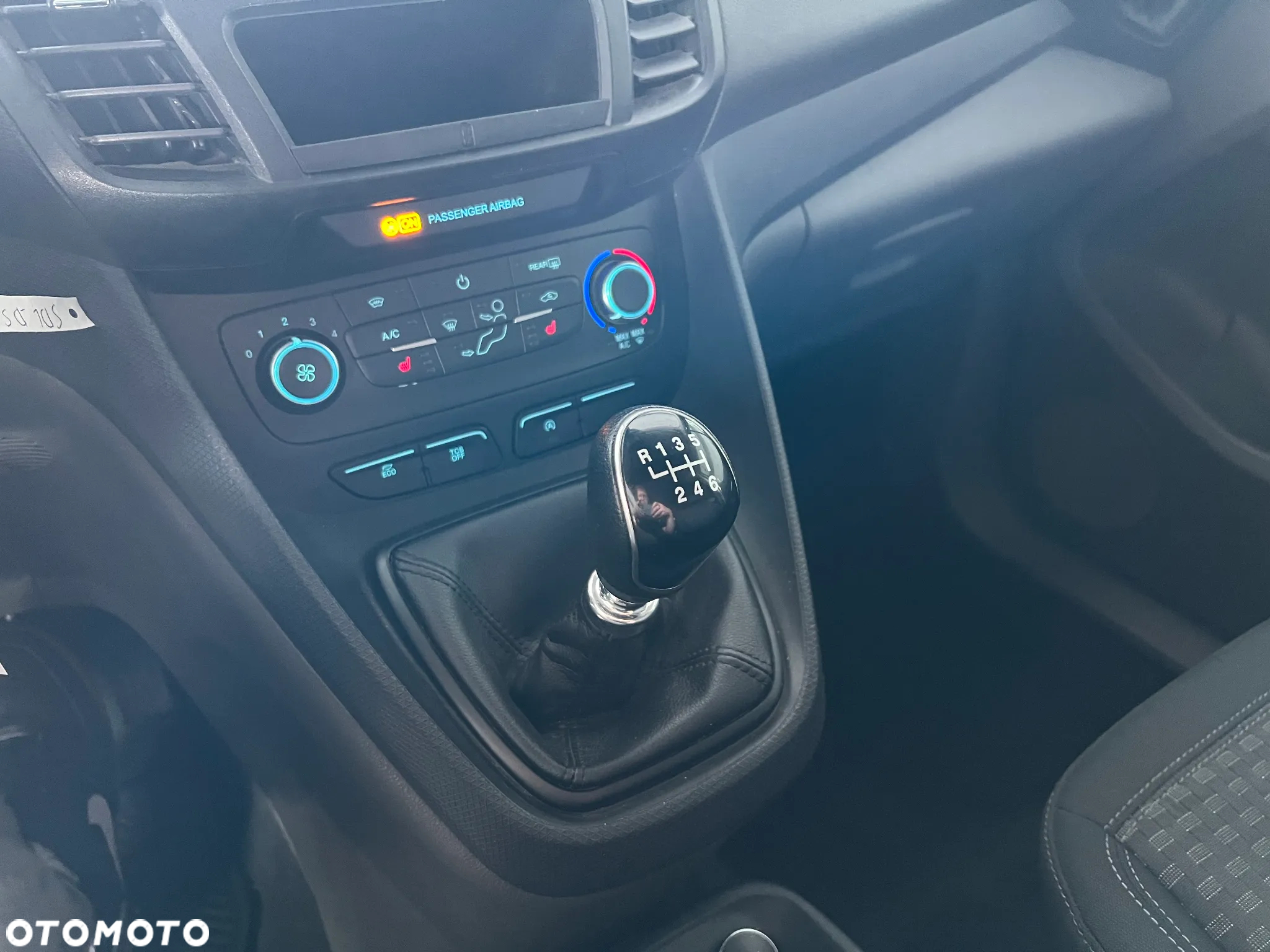 Ford Tourneo Connect Gr 1.5 EcoBlue Trend - 28