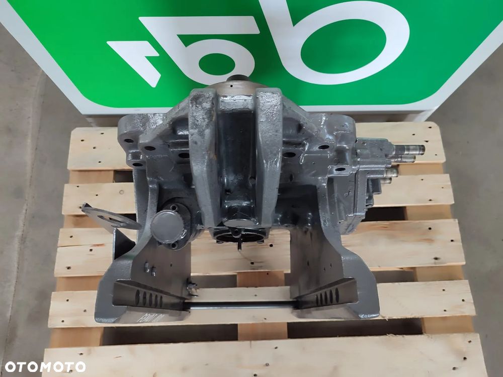 Przekładnia PTO 718150050031  Fendt  820 Vario - 2