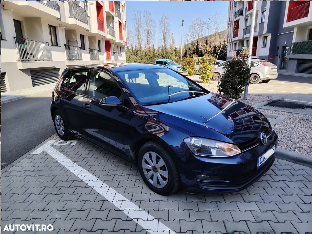 Volkswagen Golf 1.6 TDI DPF BlueMotion Technology Comfortline - 4