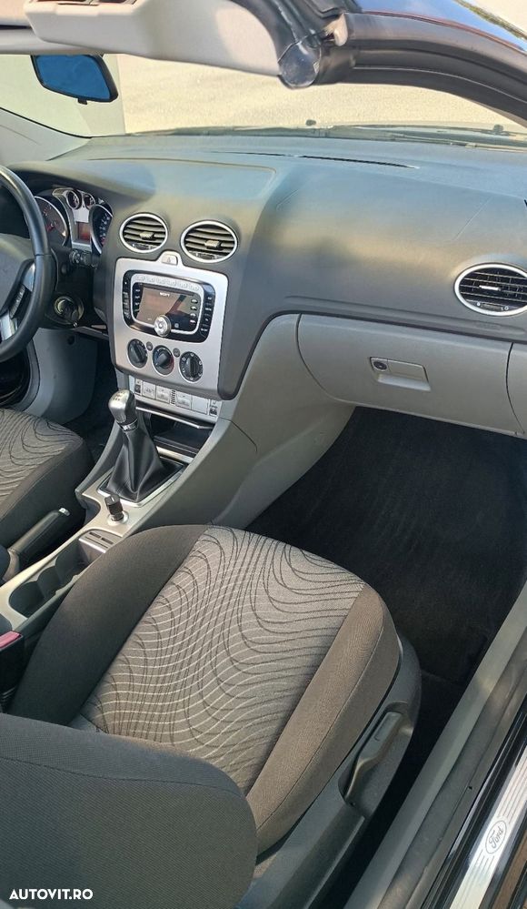 Ford Focus 1.6 16V Trend - 23