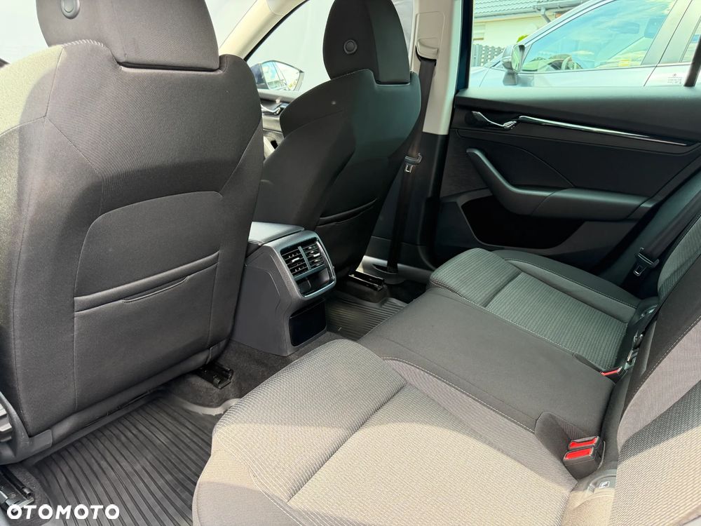 Skoda Octavia 1.5 TSI ACT Ambition - 25