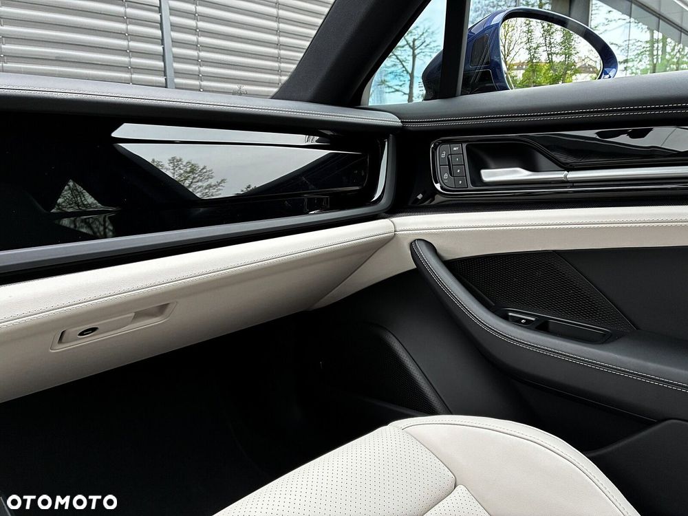 Porsche Panamera - 39