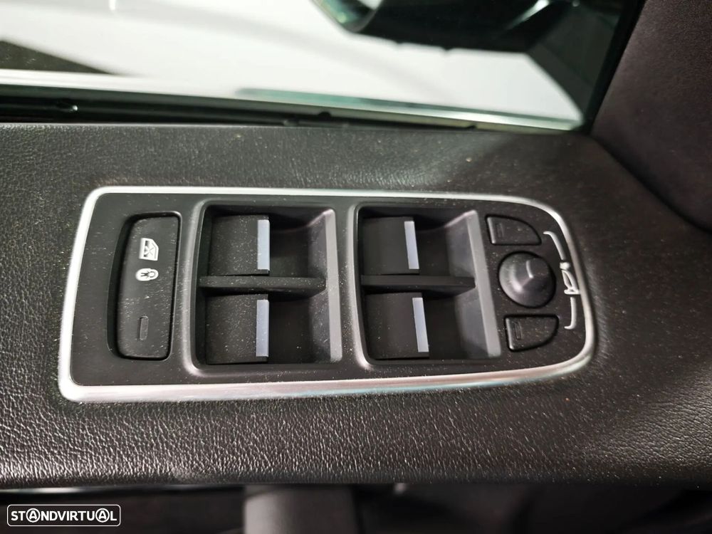 Jaguar F-Pace 2.0 i4D Prestige AWD Aut. - 19