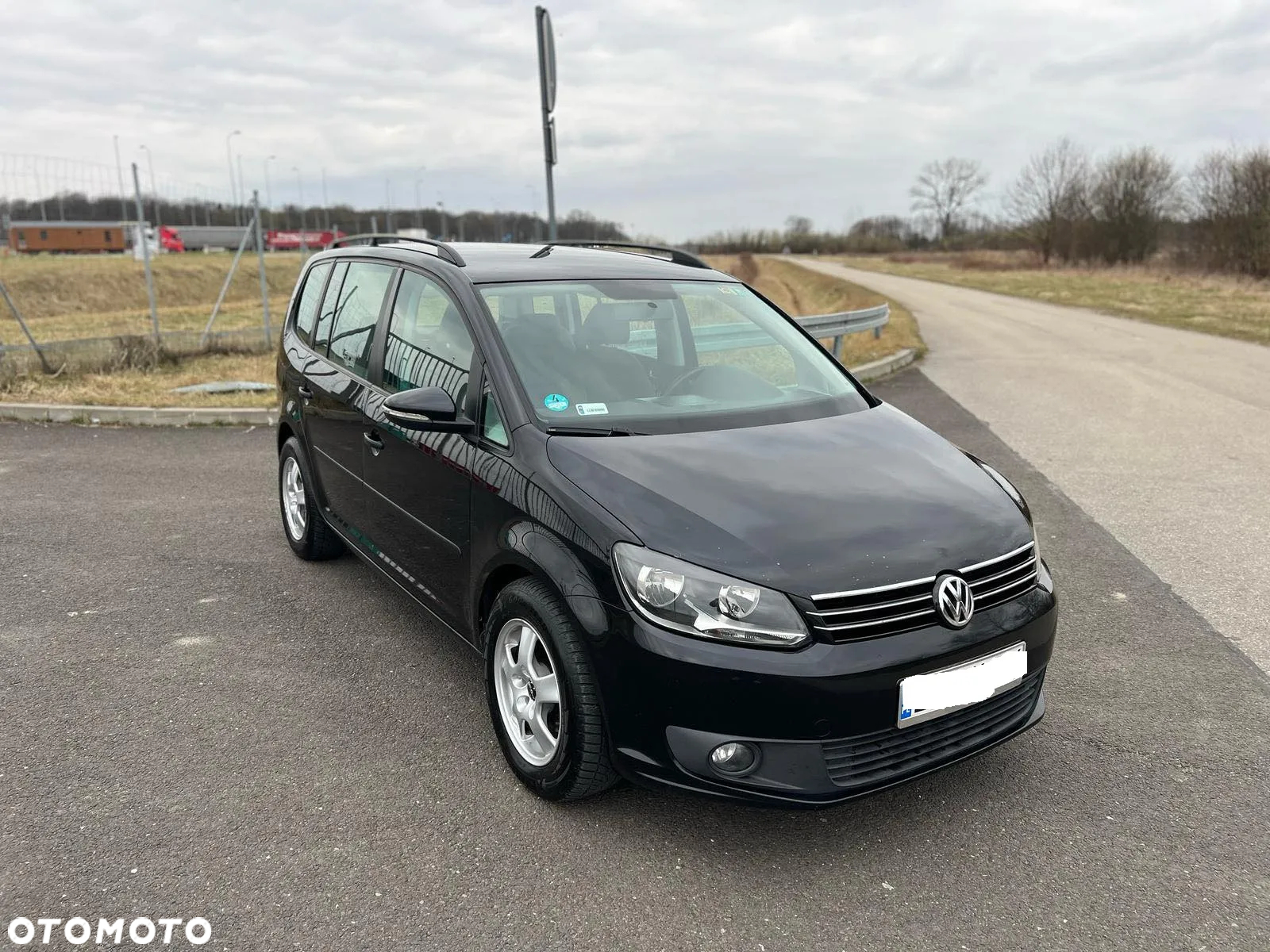Volkswagen Touran 1.6 TDI DPF Trendline DSG - 2