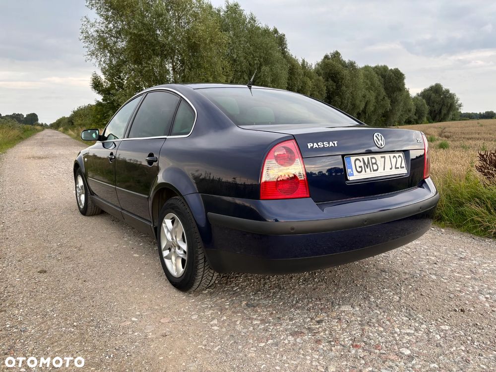 Volkswagen Passat - 7