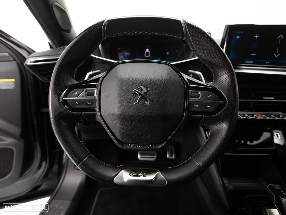 Peugeot 2008 1.5 BlueHDi GT EAT8 - 14