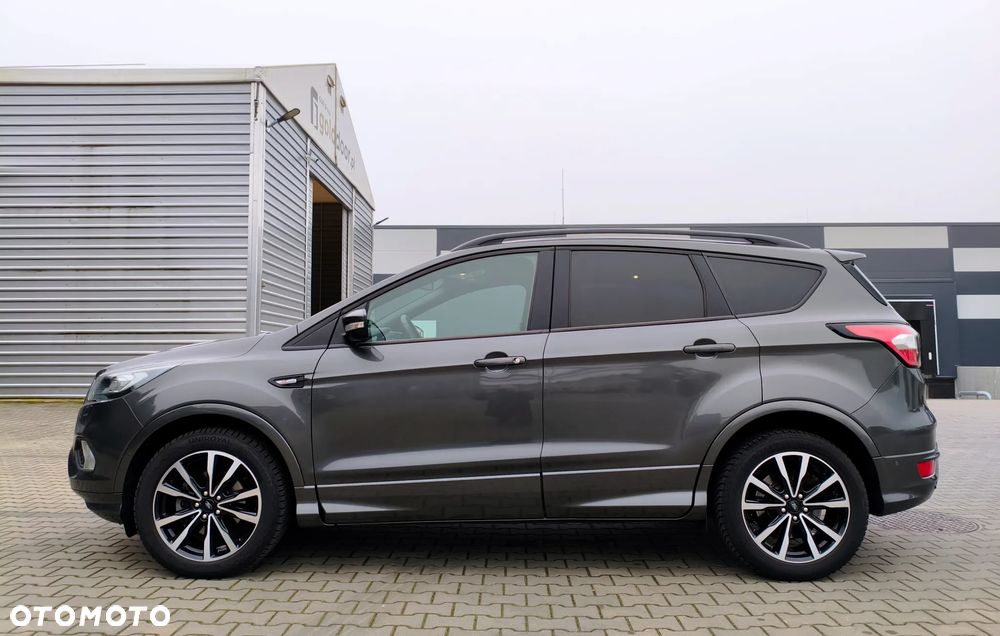 Ford Kuga 1.5 EcoBoost 2x4 ST-Line - 2