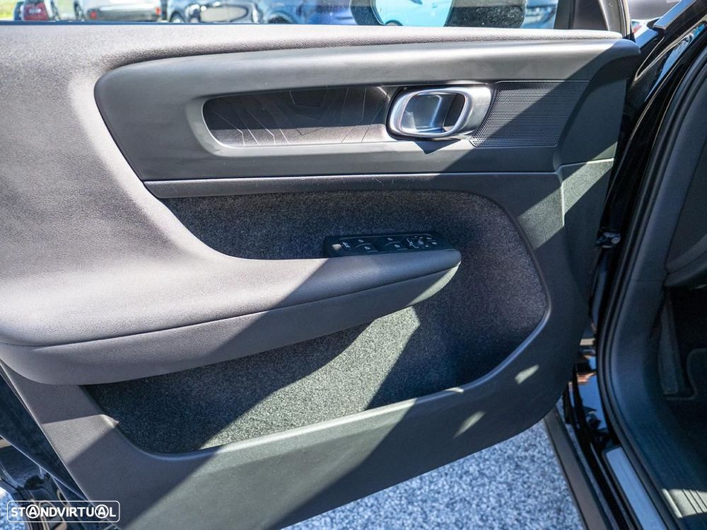 Volvo XC 40 Recharge Pro - 18