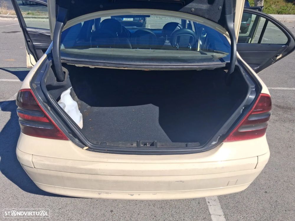 Mercedes-Benz C 200 CDi Classic - 10