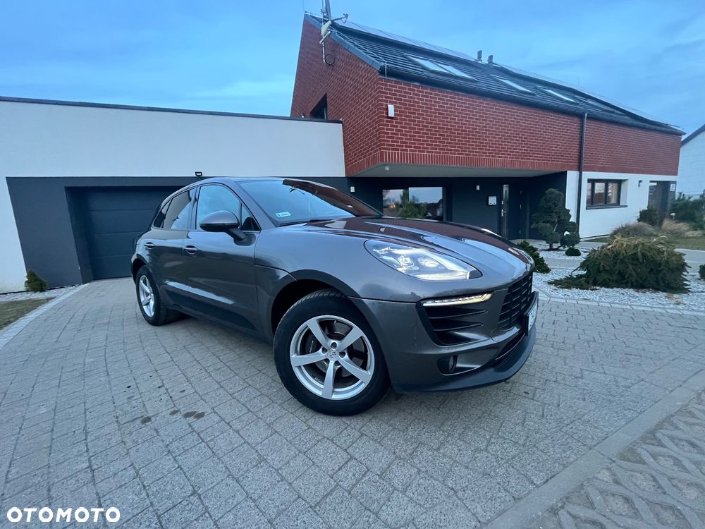 Porsche Macan Standard - 1