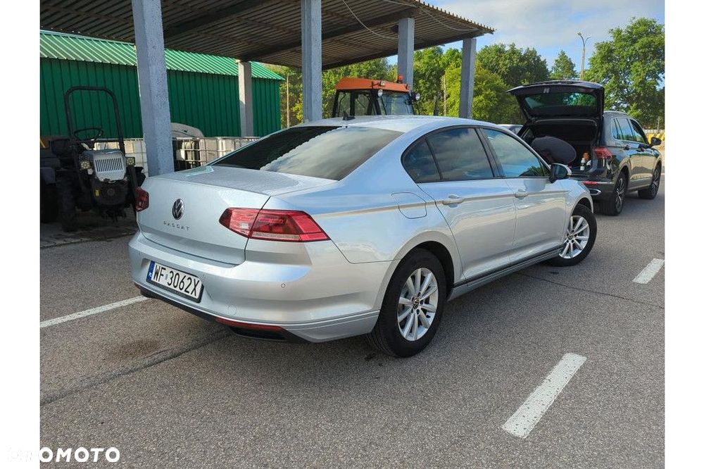 Volkswagen Passat 2.0 TDI EVO Essence - 3