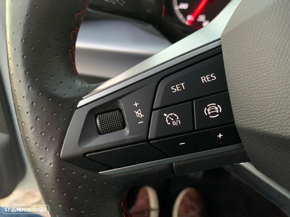 SEAT Arona 1.0 TSI FR - 25