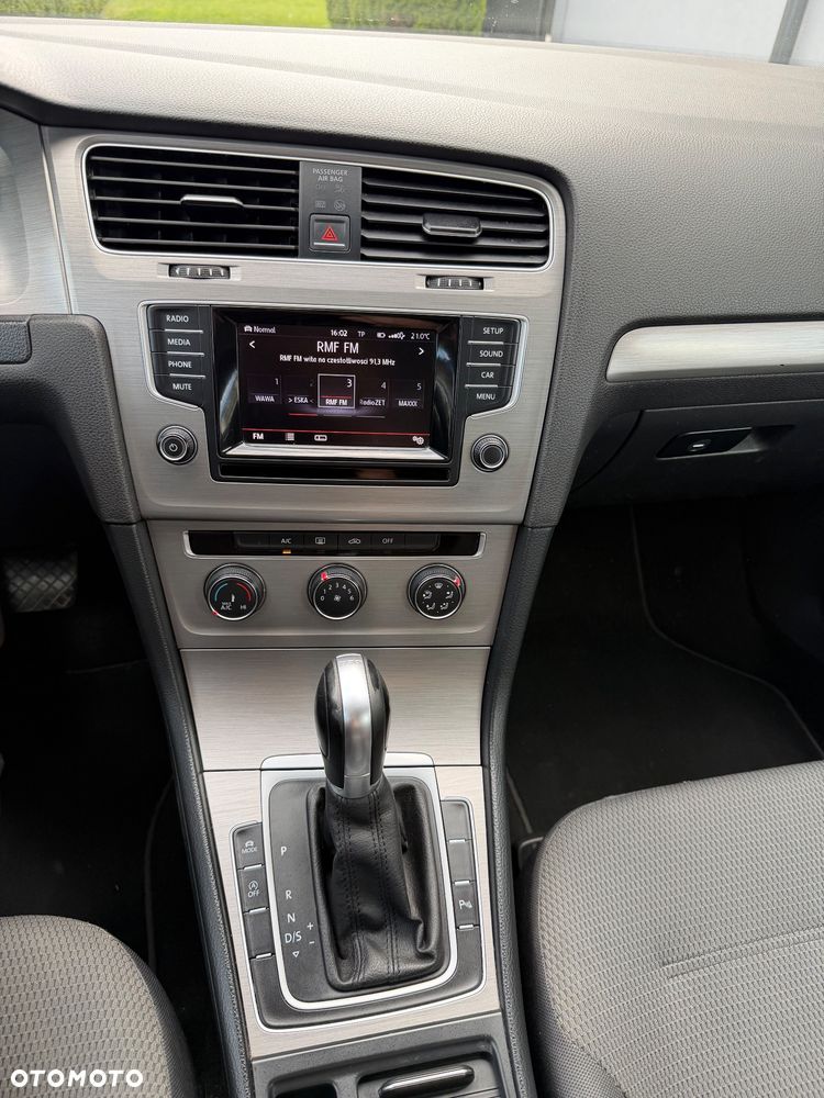 Volkswagen Golf 1.6 TDI BlueMotion Technology DSG Comfortline - 17