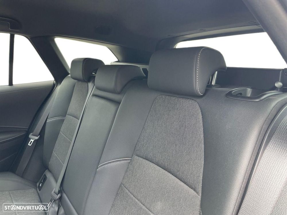 Toyota Corolla Touring Sports - 11