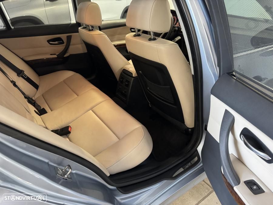 BMW 320 d Navigation - 28