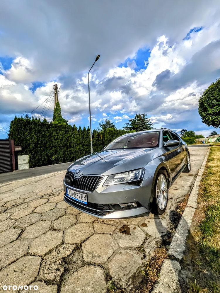Skoda Superb 2.0 TDI Ambition DSG - 6