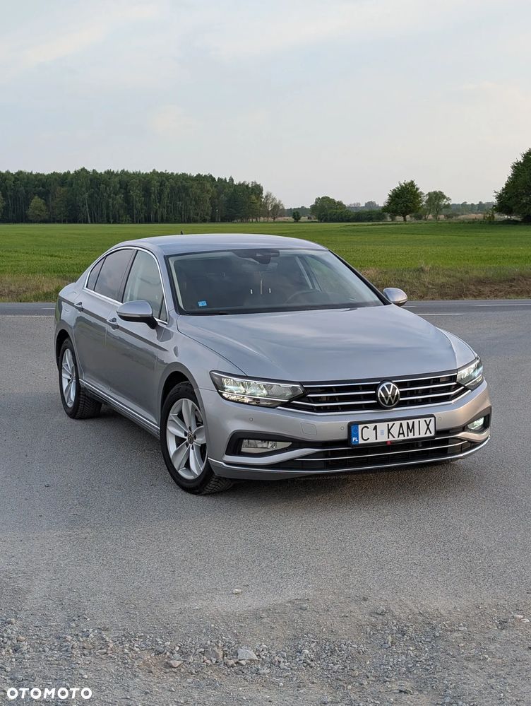Volkswagen Passat 1.5 TSI EVO Elegance DSG - 1