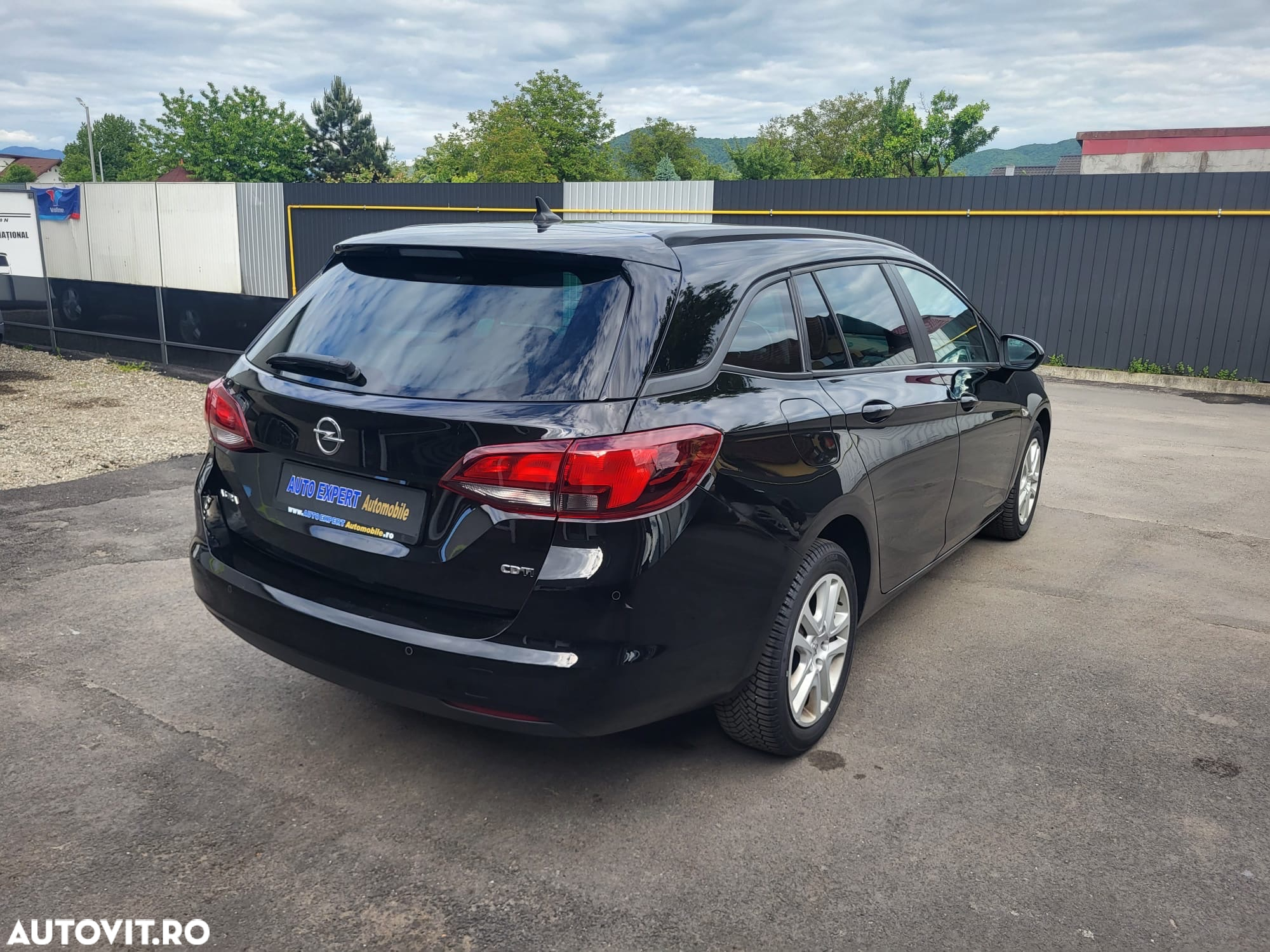 Opel Astra 1.6 CDTI DPF ecoFLEX Start/Stop Exklusiv - 4
