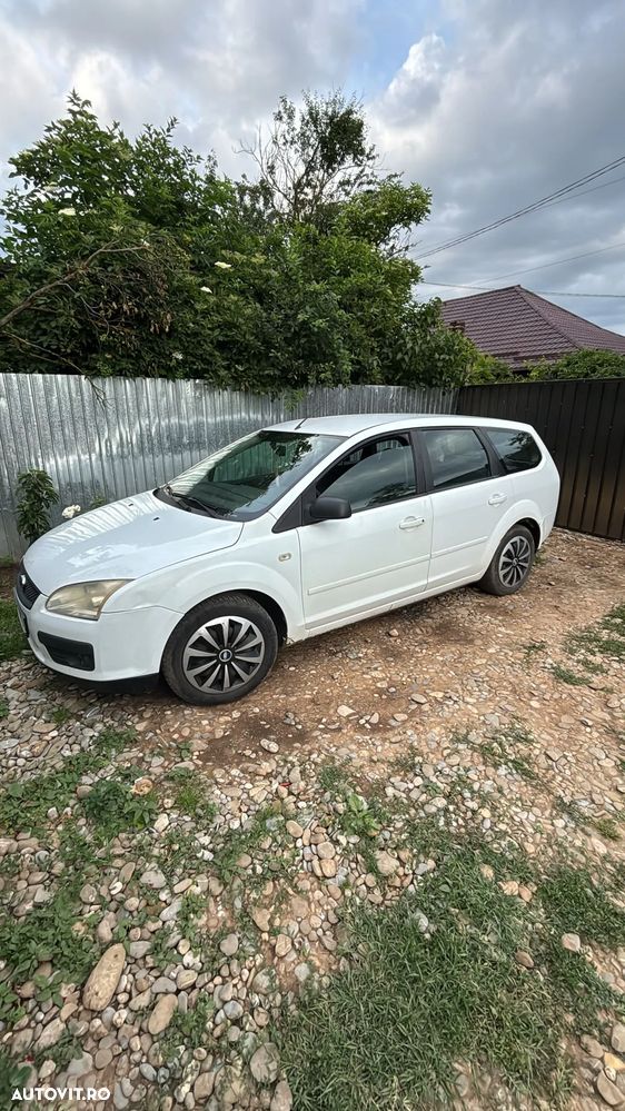 Ford Focus 1.8 TDCi Ambiente - 1