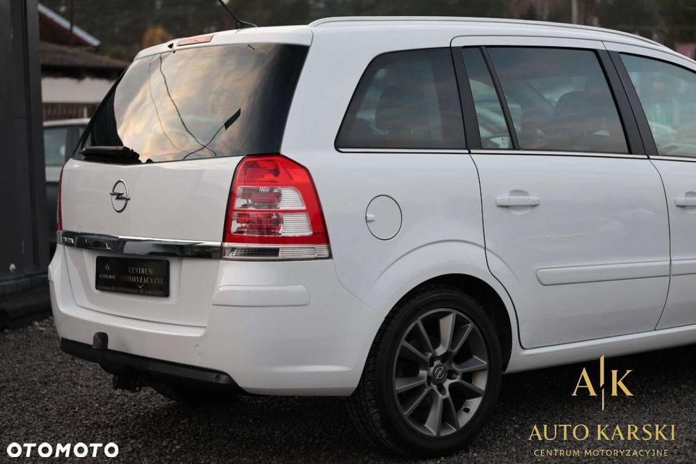 Opel Zafira - 12