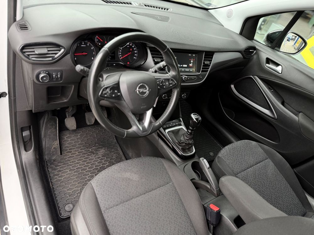 Opel Crossland X - 13
