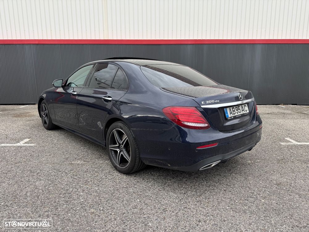Mercedes-Benz E 300 de AMG Line - 19