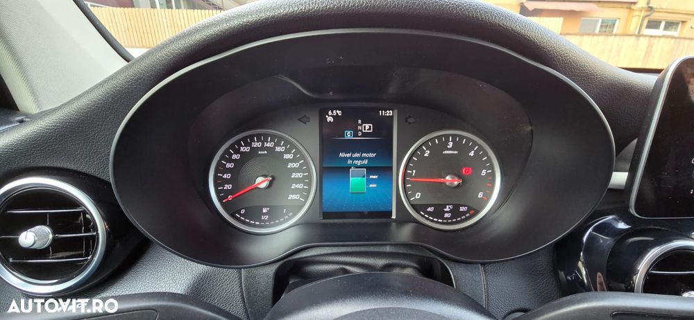 Mercedes-Benz GLC 220 d 4MATIC - 12