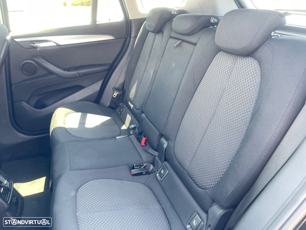 BMW X1 18 d sDrive Auto - 22