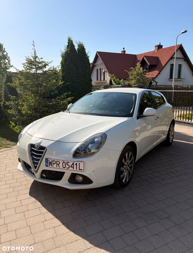 Alfa Romeo Giulietta 2014 photo 3