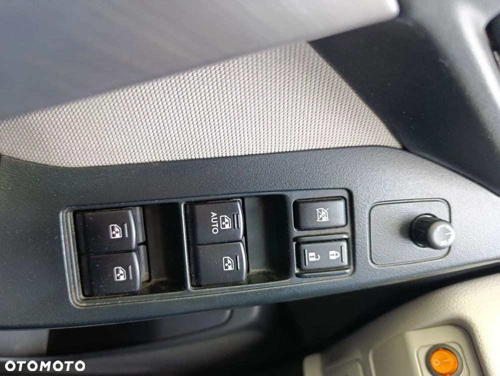 Subaru Forester 2.0i Comfort Lineartronic - 24
