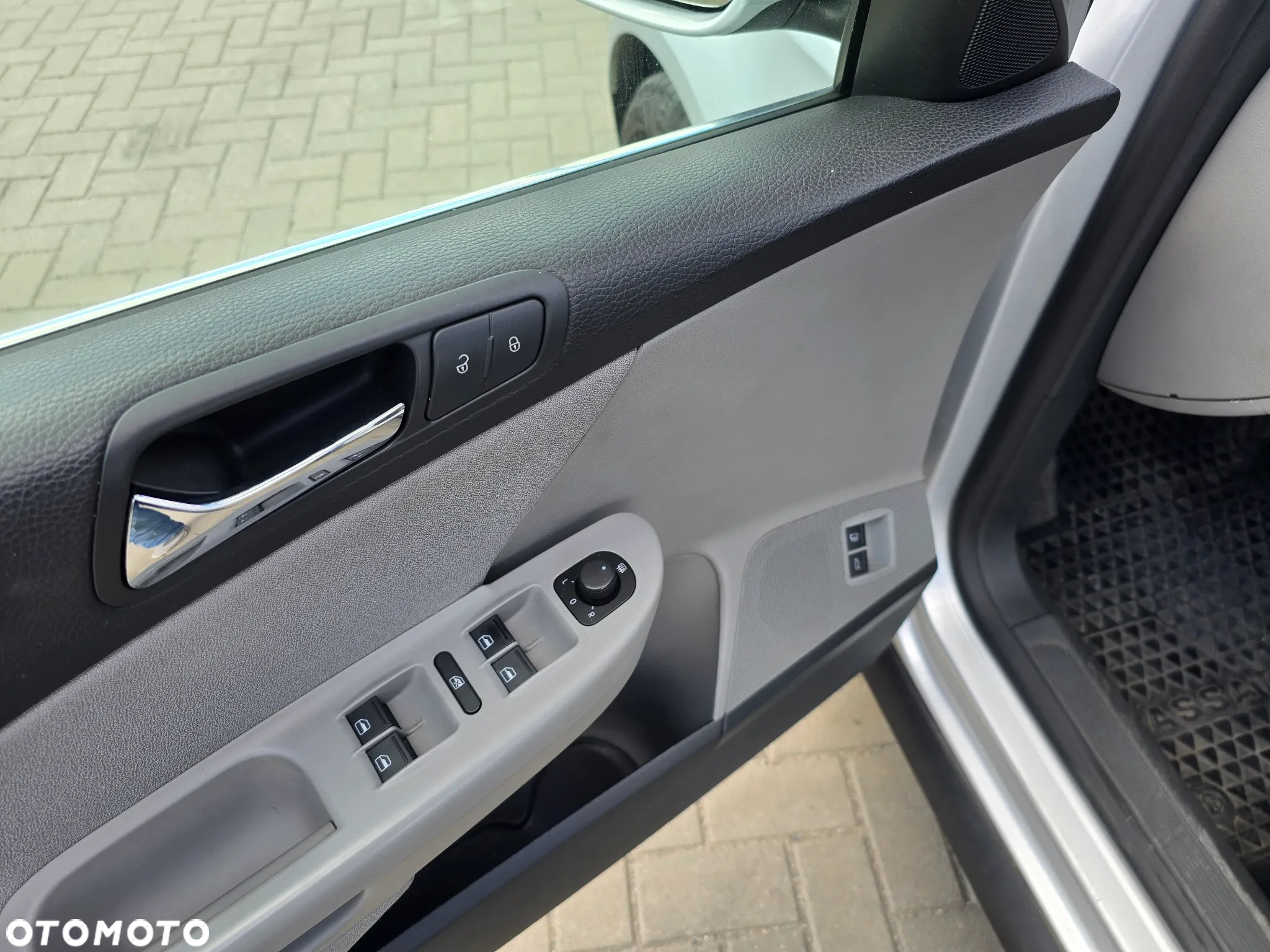 Volkswagen Passat - 24