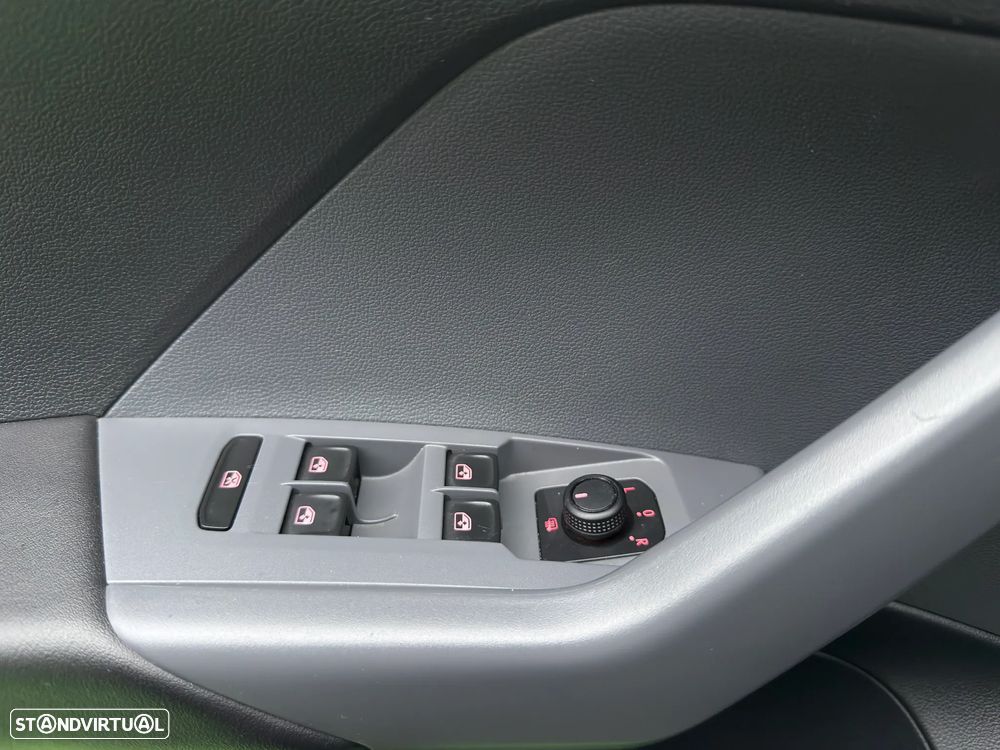 VW T-Cross 1.6 TDI SCR DSG Style - 24