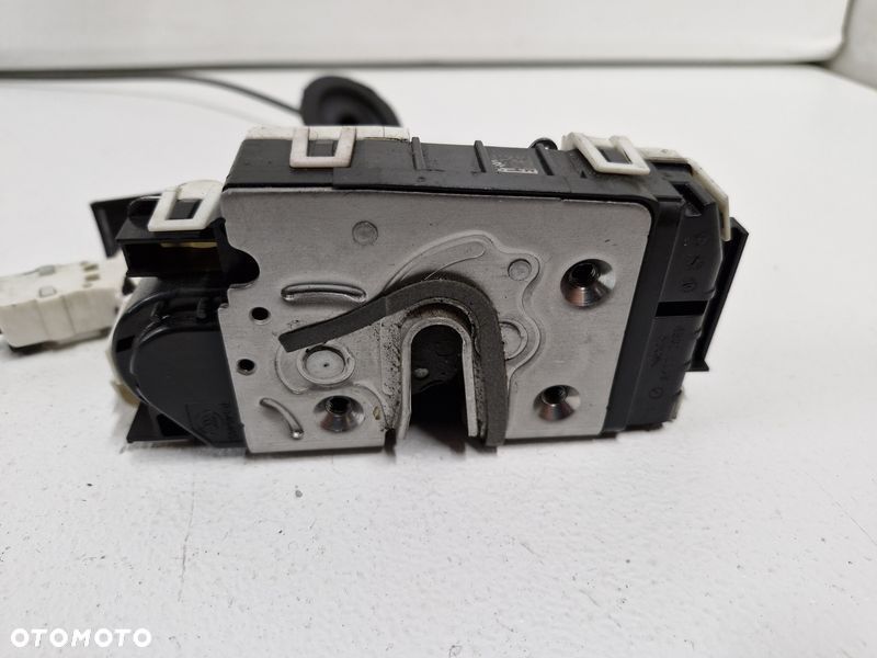 MERCEDES BENZ W207 COUPE ZAMEK DRZWI LEWY PRZÓD EUROPA EU 4 PIN - 3