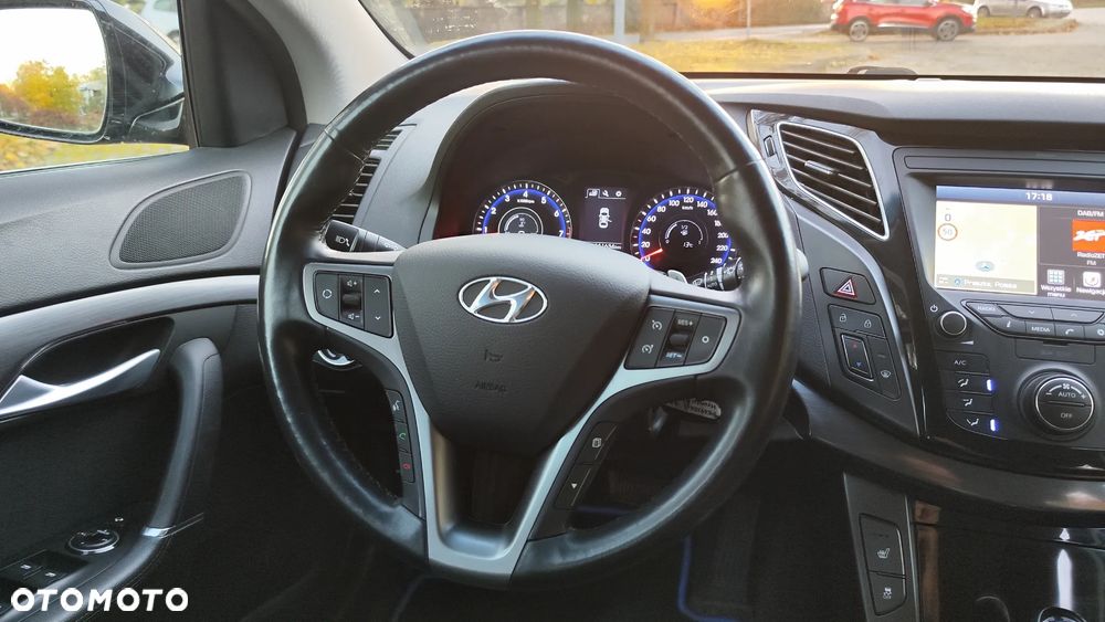 Hyundai i40 Kombi 2.0 Automatik Trend - 26