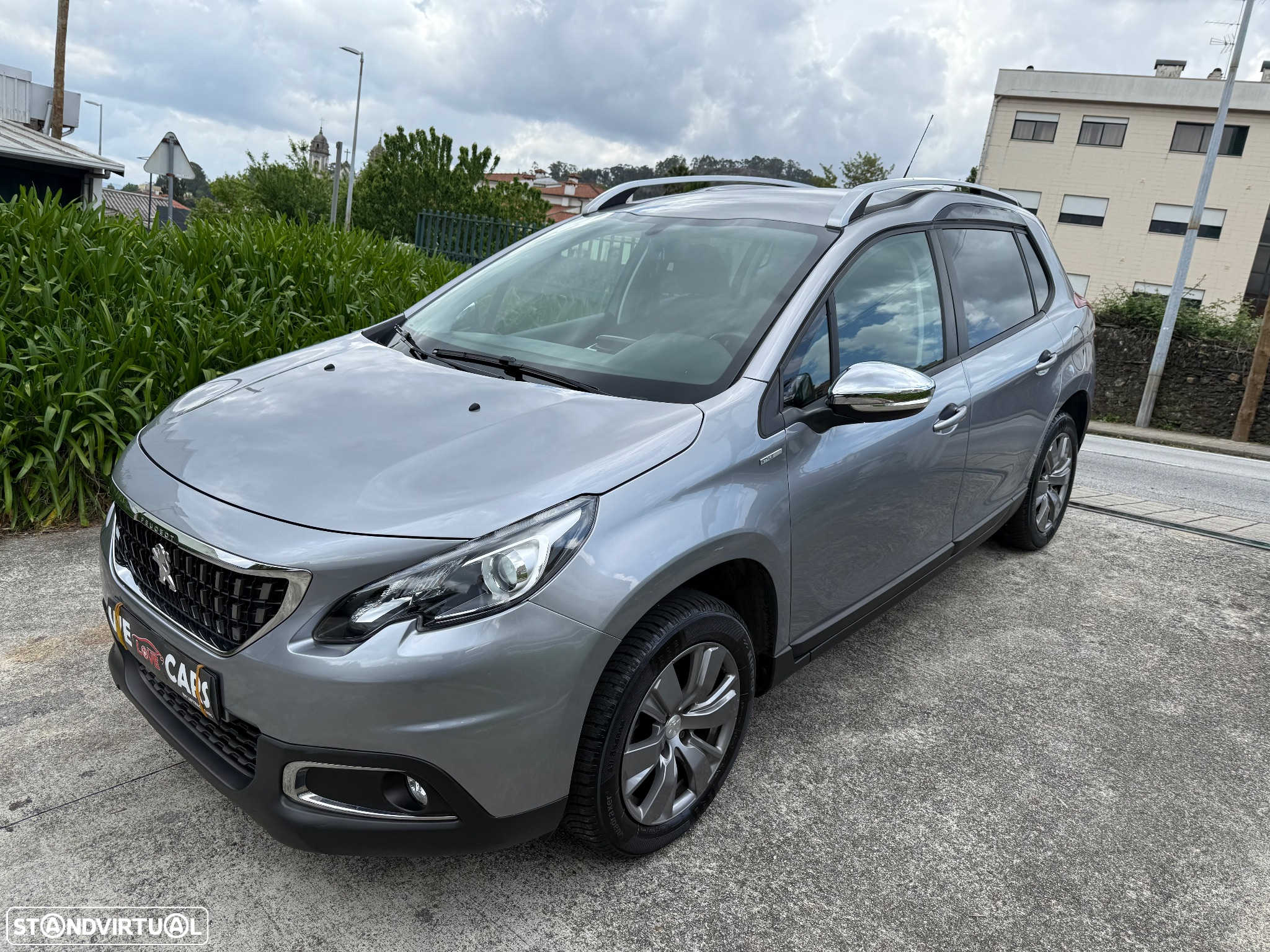 Peugeot 2008 1.2 PureTech Allure - 3