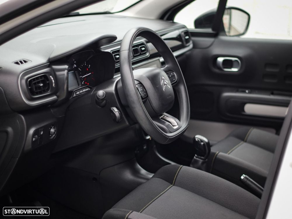 Citroën C3 1.2 PureTech Shine - 18