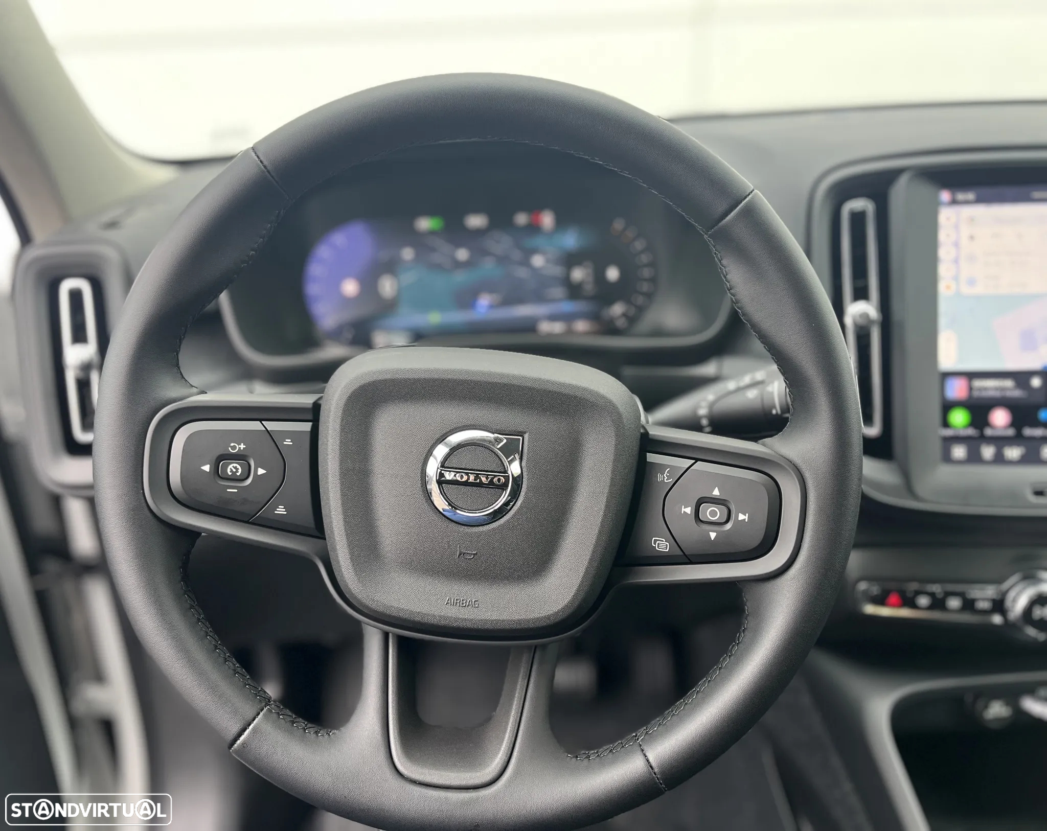 Volvo XC 40 2.0 B3 Essential - 29