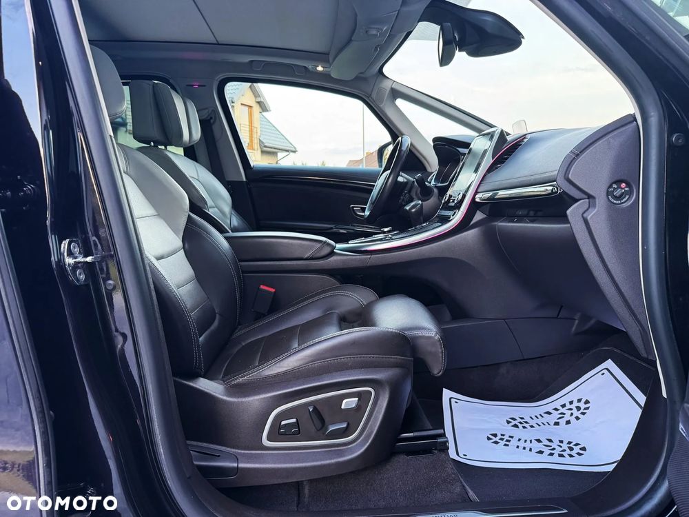 Renault Espace 1.6 dCi Energy Initiale Paris EDC 7os - 24