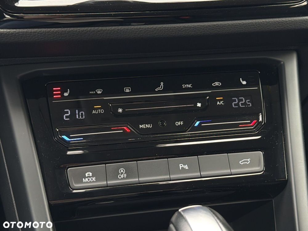 Volkswagen Touran 1.5 TSI EVO Highline DSG - 22