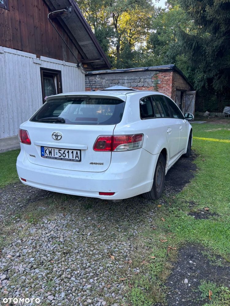 Toyota Avensis 1.6 Luna - 7
