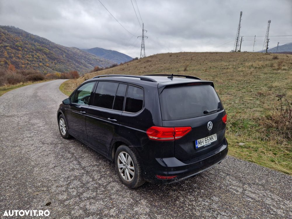 Volkswagen Touran 2.0 TDI SCR DSG Comfortline - 3