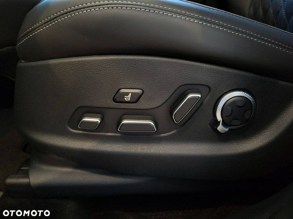 Genesis GV70 2.2 Diesel AWD AT8 Sport Line - 29